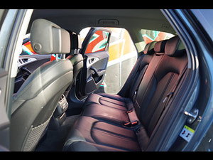 Audi RS6 Avant thumbnail