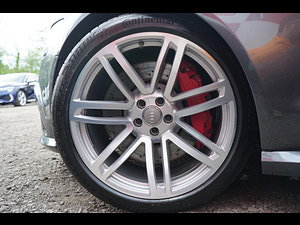 Audi RS6 Avant thumbnail