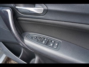 BMW 1 Series thumbnail