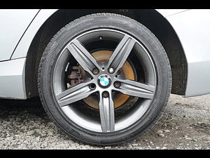 BMW 1 Series thumbnail