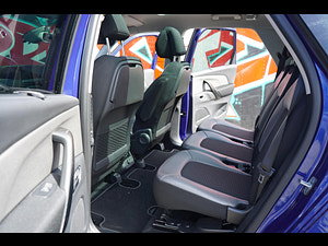 Citroen C4 Picasso thumbnail