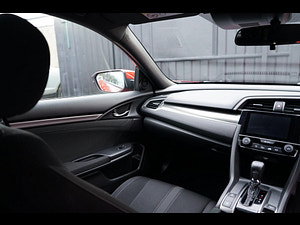 Honda Civic thumbnail