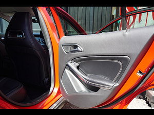 Mercedes-Benz GLA thumbnail