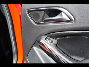 Mercedes-Benz GLA thumbnail