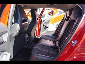 Mercedes-Benz GLA thumbnail