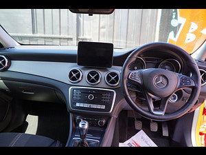 Mercedes-Benz GLA thumbnail