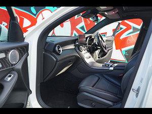 Mercedes-Benz GLC thumbnail