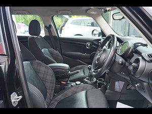 MINI Hatch thumbnail