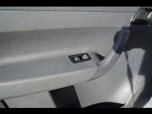 Volkswagen Caddy thumbnail