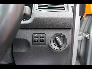 Volkswagen Caddy thumbnail