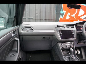 Volkswagen Tiguan thumbnail