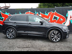 Volkswagen Tiguan thumbnail