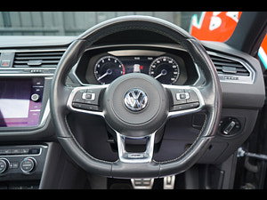 Volkswagen Tiguan thumbnail