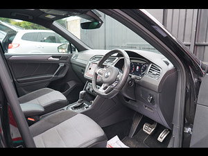 Volkswagen Tiguan thumbnail