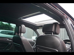 Volkswagen Tiguan thumbnail
