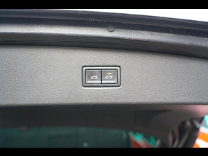 Volkswagen Tiguan thumbnail