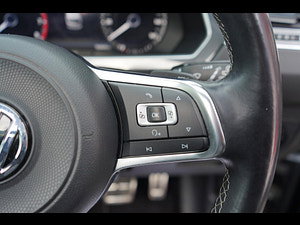 Volkswagen Tiguan thumbnail