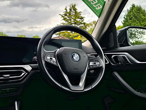 BMW i4 thumbnail