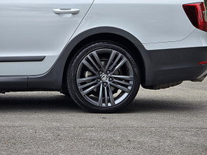 Skoda Superb thumbnail