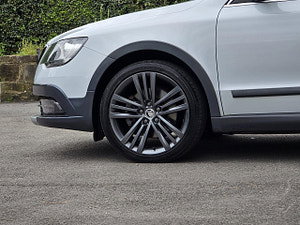 Skoda Superb thumbnail