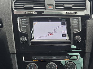 Volkswagen Golf thumbnail