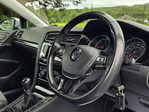 Volkswagen Golf thumbnail