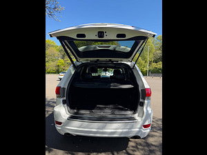 Jeep Grand Cherokee thumbnail