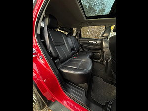 Nissan X-Trail thumbnail