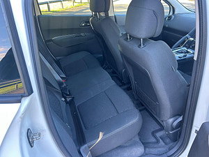 Peugeot 3008 thumbnail