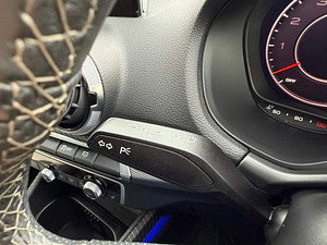 Audi Q2 automatic thumbnail