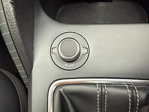 Audi Q2 automatic thumbnail