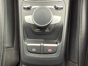 Audi Q2 automatic thumbnail