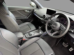 Audi Q2 automatic thumbnail