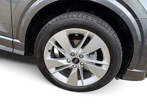 Audi Q2 automatic thumbnail