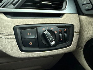 BMW X1 thumbnail