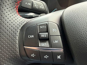Ford Focus thumbnail