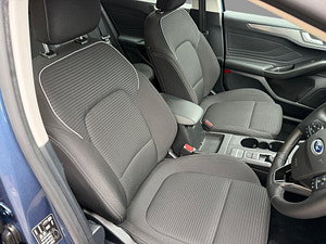 Ford Focus thumbnail