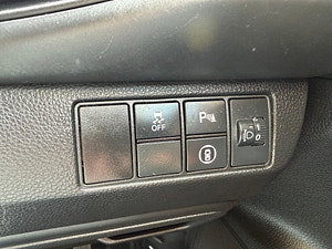 Honda HR-V thumbnail
