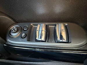 MINI Convertible thumbnail