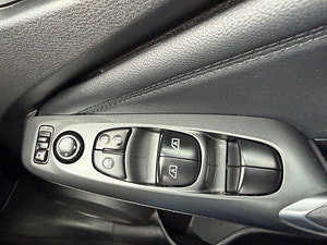 Nissan Juke thumbnail
