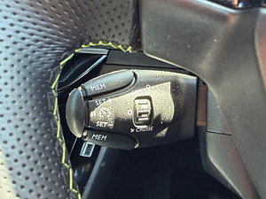 Peugeot 2008 thumbnail