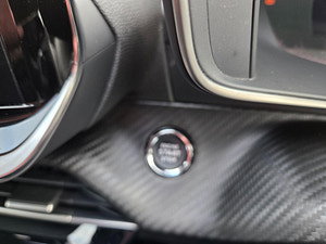 Peugeot 208 thumbnail