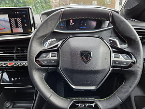 Peugeot 208 thumbnail