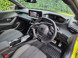 Peugeot 208 thumbnail