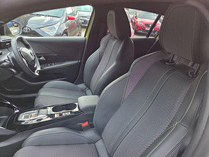 Peugeot 208 thumbnail