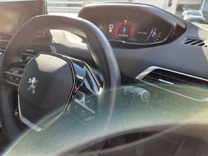 Peugeot 3008 thumbnail