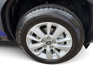 Toyota Yaris cross automatic thumbnail
