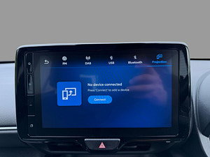 Toyota Yaris cross automatic thumbnail