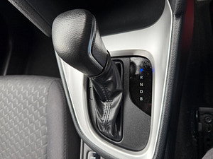 Toyota Yaris cross automatic thumbnail