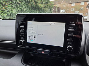 Toyota Yaris thumbnail